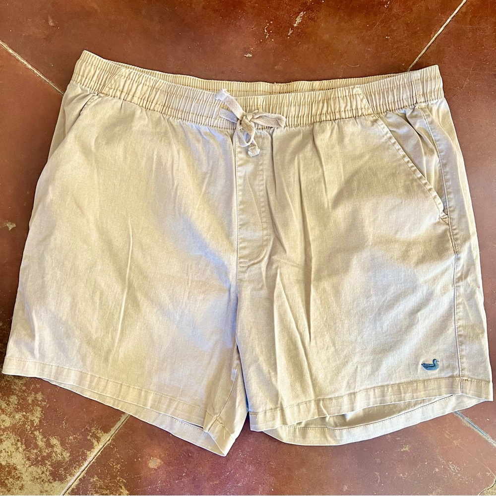Men’s southern marsh, large, shorts, khaki, perfect used condition
